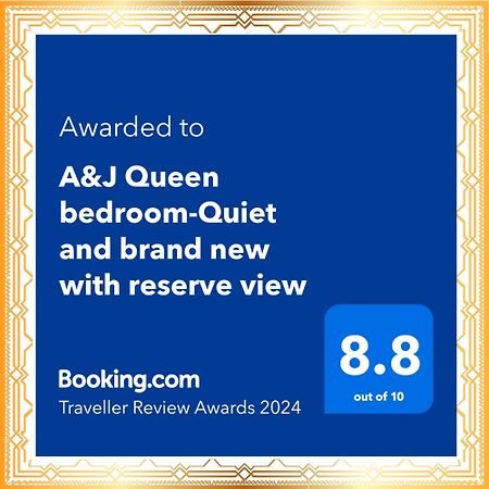 A&J Queen Bedroom-Quiet And Brand New With Reserve View オークランド エクステリア 写真